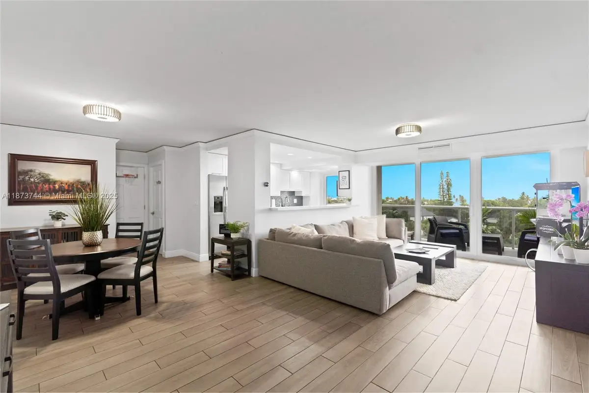 2841 N Ocean Blvd #702, Fort Lauderdale, FL 33308 - Image #1