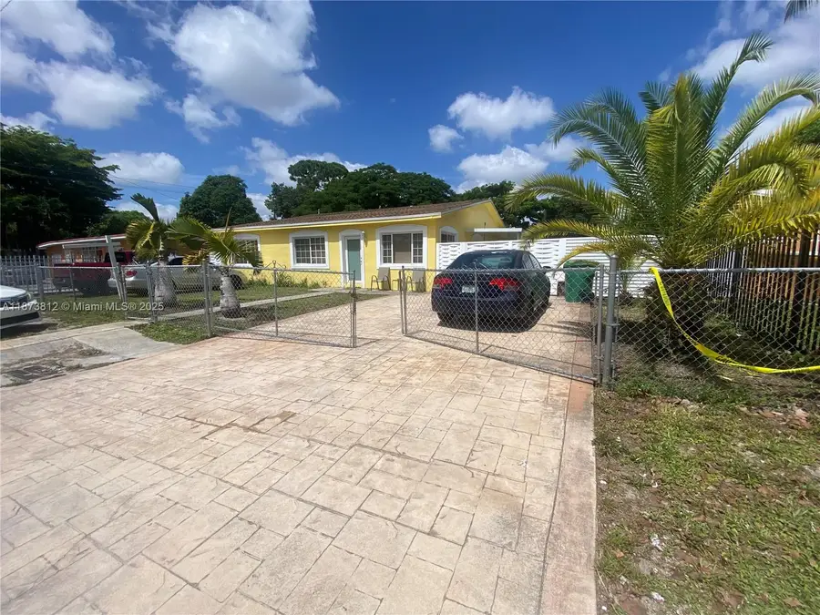 10440 NW 28th Ct, Miami, FL 33147 - Image #2