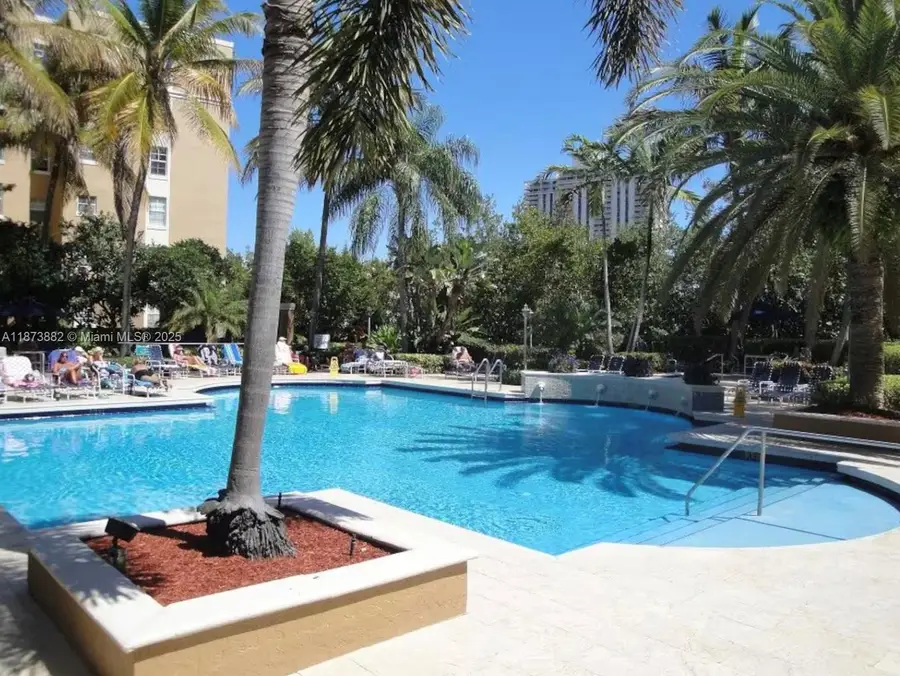19501 E Country Club Dr #9107, Aventura, FL 33180 - #2