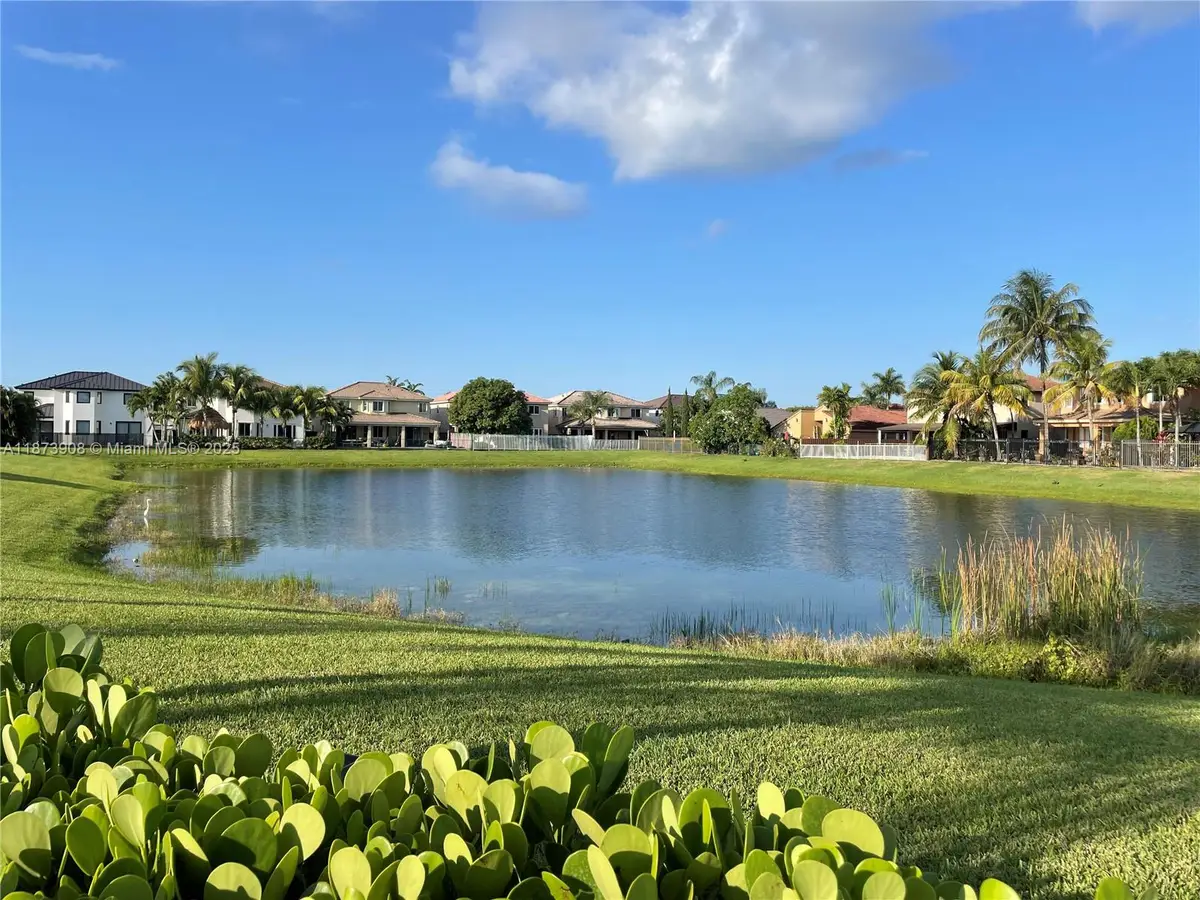 162 COURT SW 70 St, Kendall West, FL 33193 - Image #1