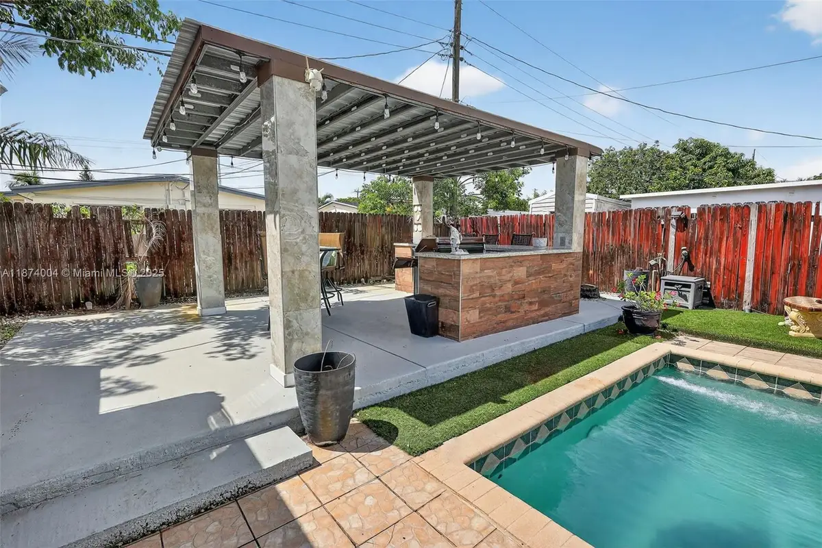 7120 Wilson St, Hollywood, FL 33024 - Image #1