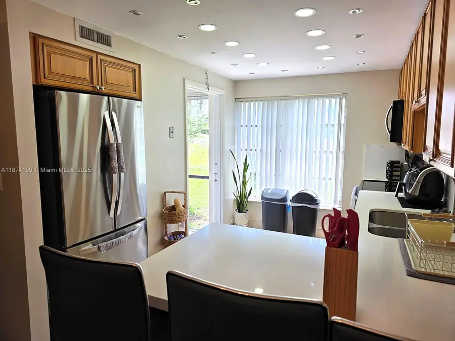 4160 Inverrary Dr #112, Lauderhill, FL 33319 - Image #2