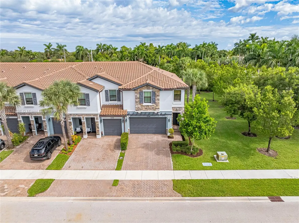 13094 Anthorne Ln, Boynton Beach, FL 33436 - Image #1