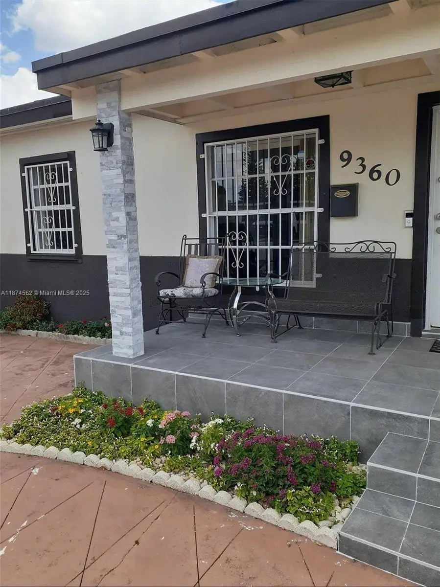9360 SW 37th St, Miami, FL 33165 - Image #2