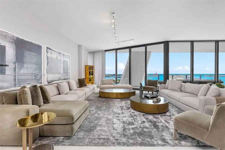 1000 Biscayne Blvd #3801, Miami, FL 33132 - Image #2