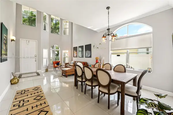 1745 NW 77th Ave, Pembroke Pines, FL 33024