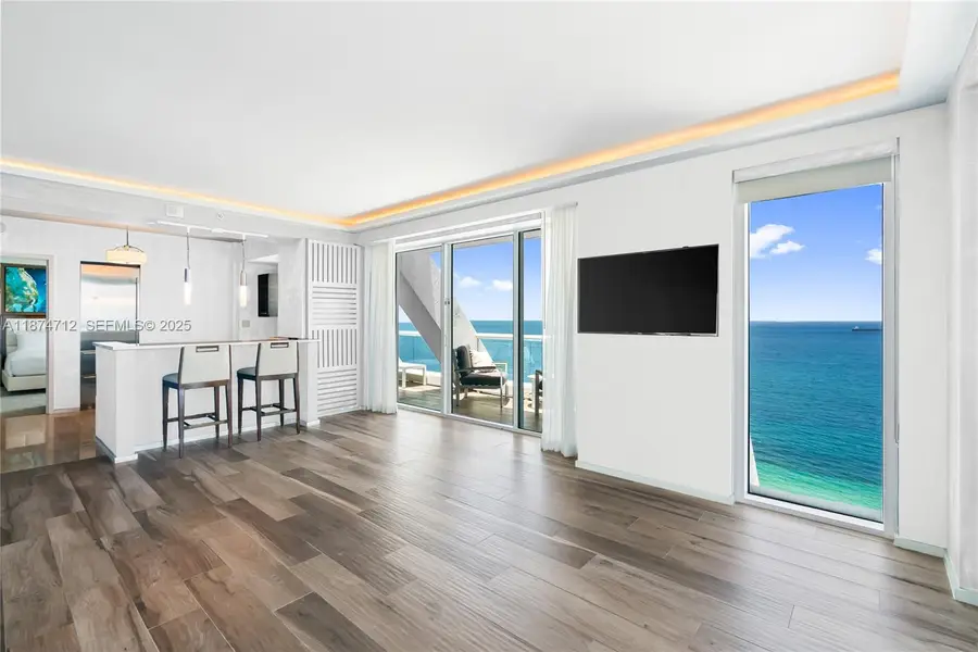 551 N Fort Lauderdale Beach Blvd #R2212, Fort Lauderdale, FL 33304 - Image #3
