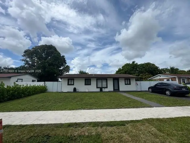 3442 NW 182nd St, Miami Gardens, FL 33056 - Image #2