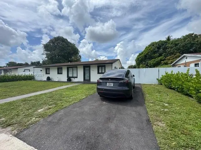 3442 NW 182nd St, Miami Gardens, FL 33056 - Image #3