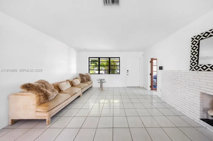 1105 N 31st Ct, Hollywood, FL 33021 - Image #3