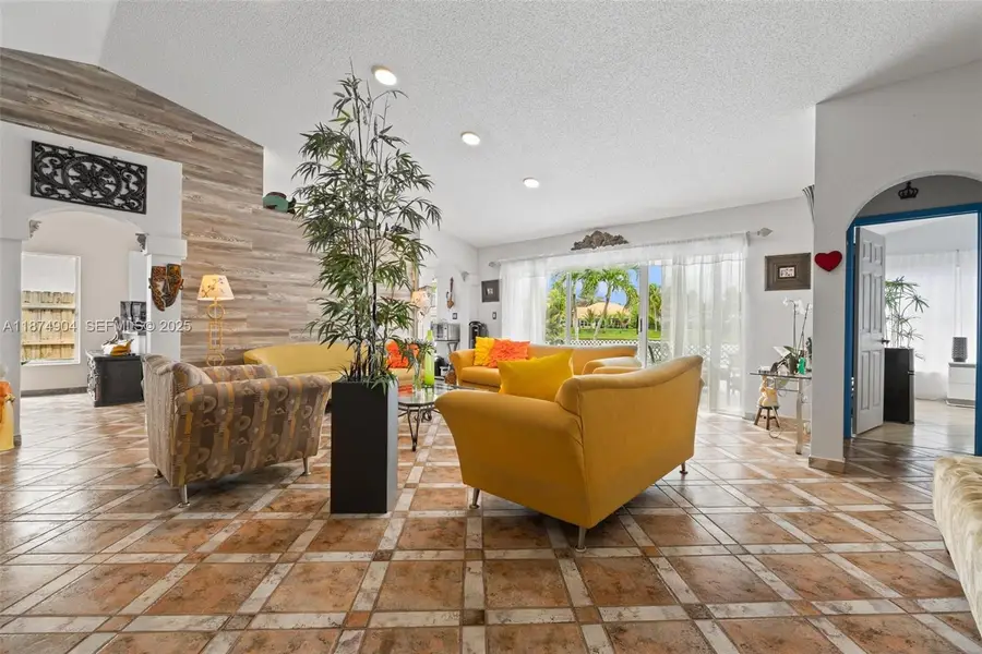 16034 SW 83rd Ter, Miami, FL 33193 - Image #2