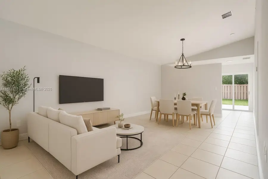 21472 SW 87th Pl, Cutler Bay, FL 33189 - Image #3