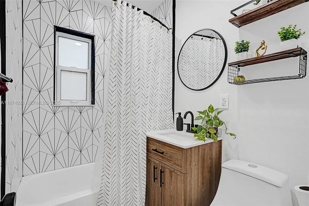 301 NW 190th Street, Miami Gardens, FL 33169 - Image #1