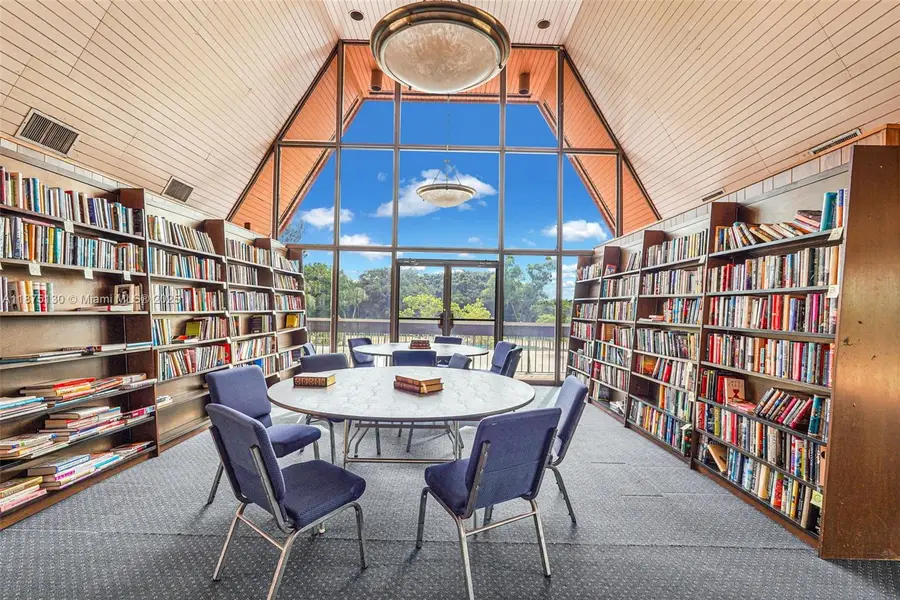 3150 Holiday Springs Blvd #8-305, Margate, FL 33063 - Image #2