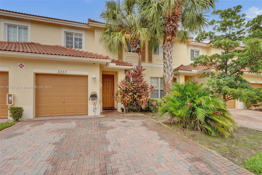 3237 NW 32nd Ter, Oakland Park, FL 33309 - Image #2