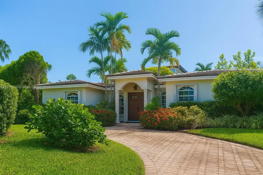 401 Warren Ln, Key Biscayne, FL 33149 - Image #2