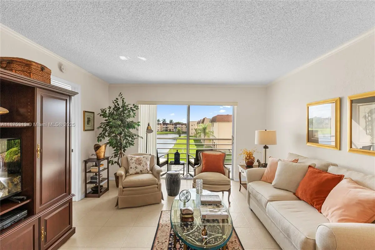 8950 Sunrise Lakes Blvd #309, Sunrise, FL 33322 - #1