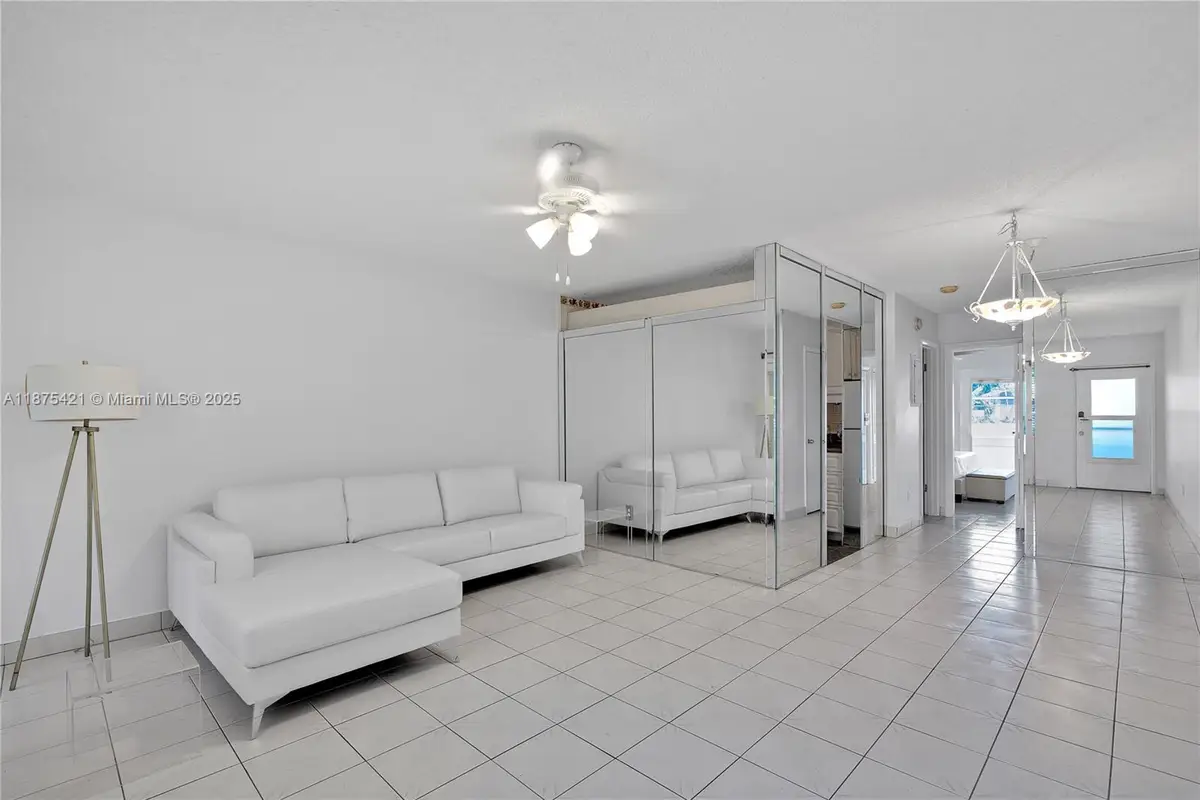 15610 NE 6th Ave #5C, Miami, FL 33162 - Image #1