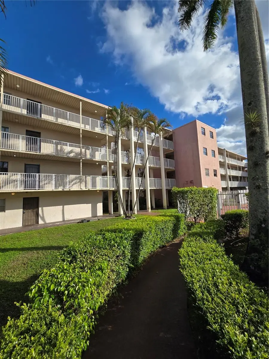 2800 NW 56th Ave #C104, Lauderhill, FL 33313 - Image #1
