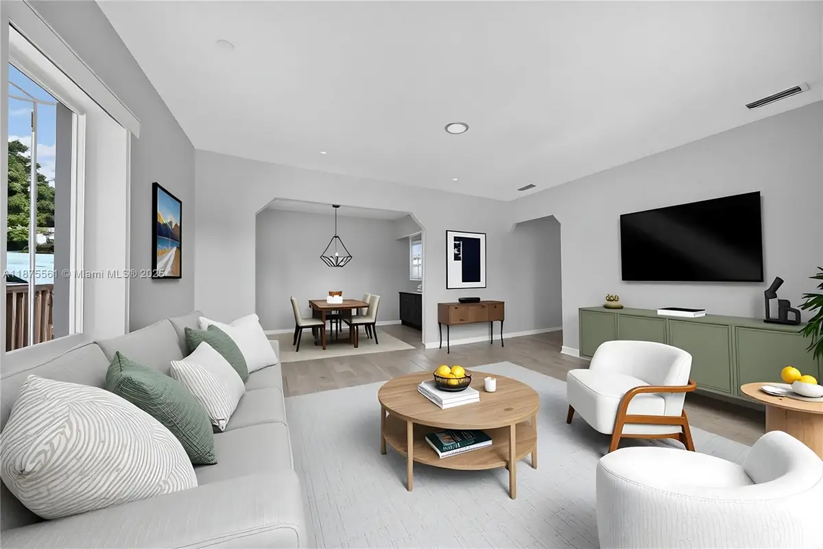 9125 NW 33rd Ct Rd, Miami, FL 33147 - Image #1