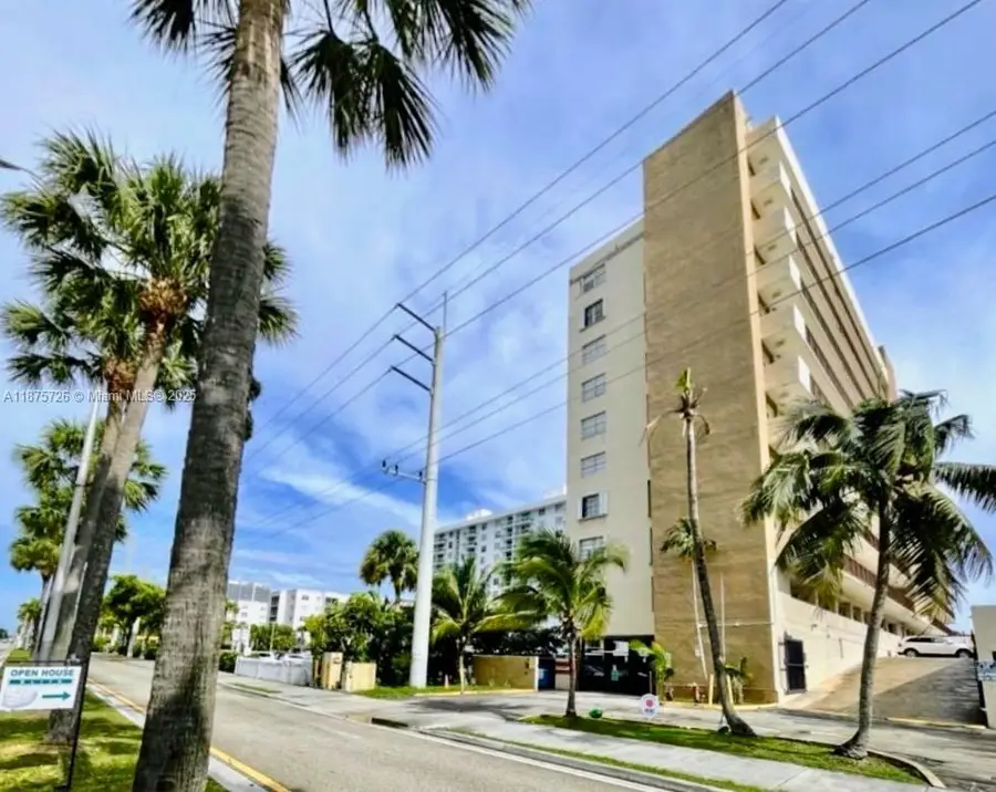 2903 N Miami Beach Blvd #1003, North Miami Beach, FL 33160 - Image #2