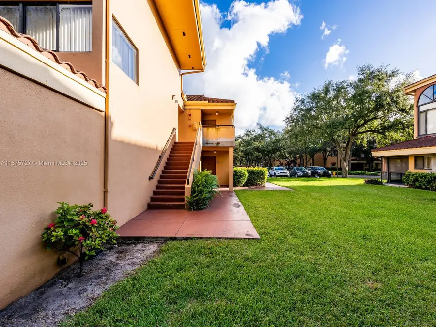 15489 N Miami Lakeway N #202-3, Miami Lakes, FL 33014 - Image #2