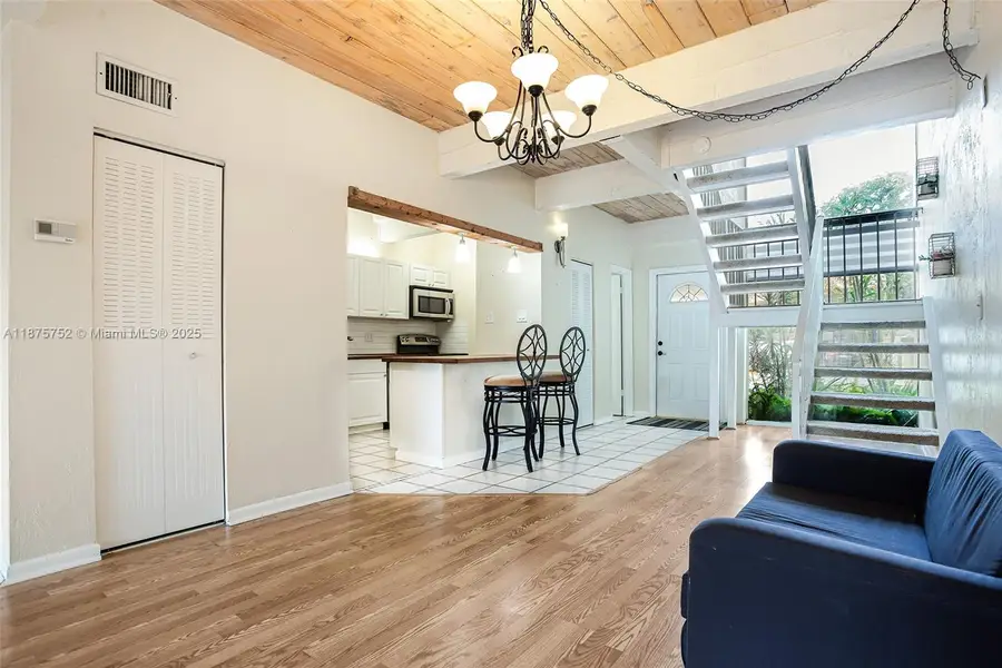 8811 Gatehouse Rd #8, Plantation, FL 33324 - Image #3