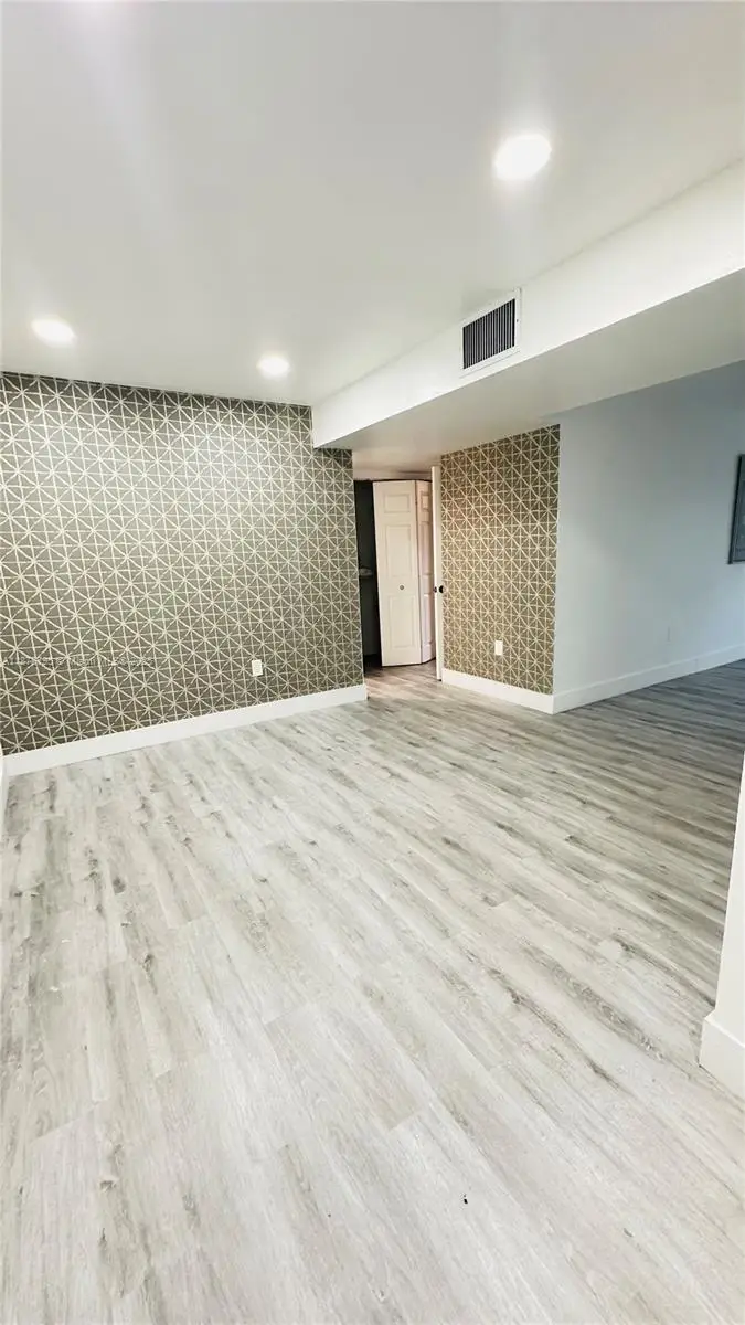 7100 NW 17 #111, Plantation, FL 33313 - Image #2