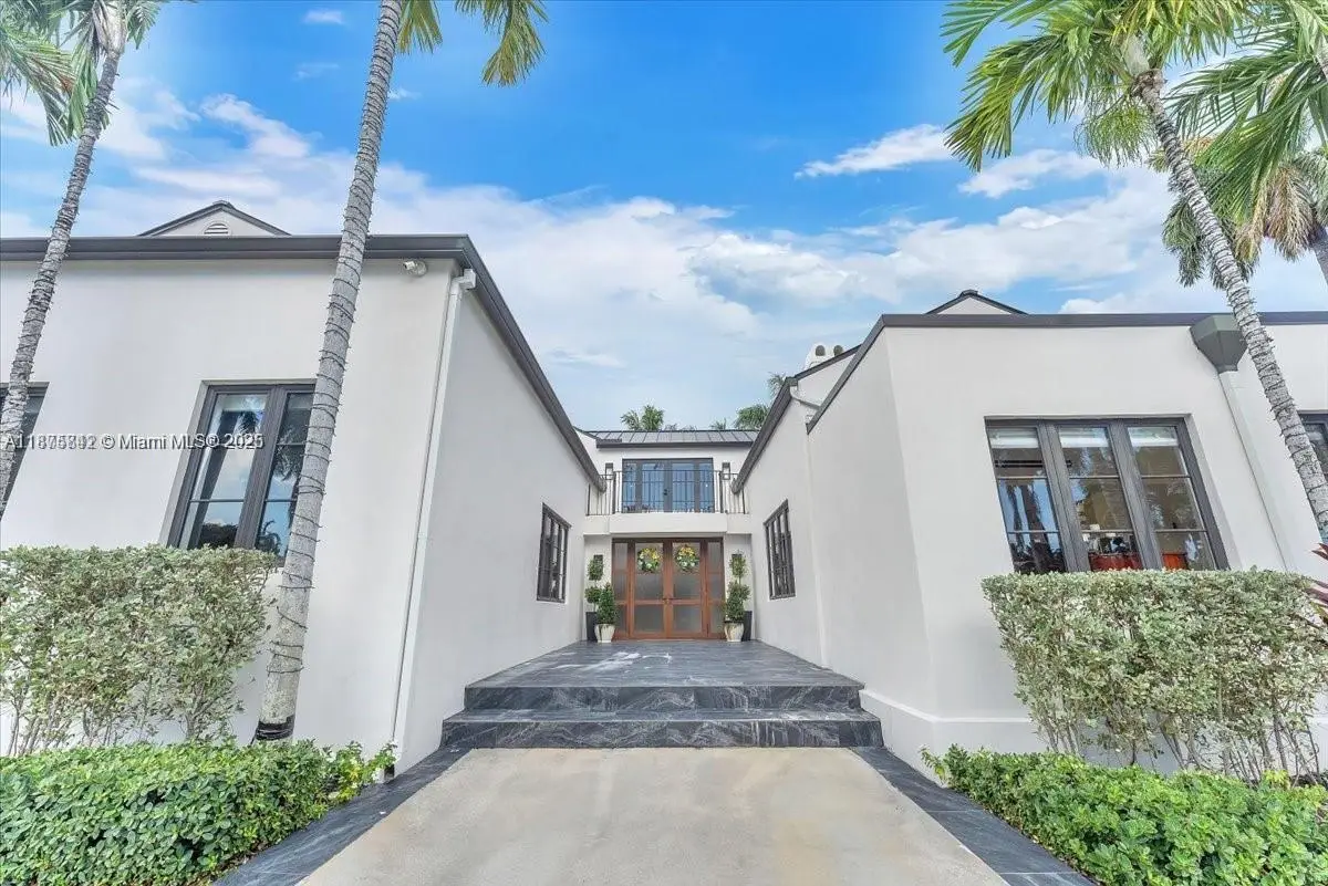 1421 Tyler St, Hollywood, FL 33020 - Image #1