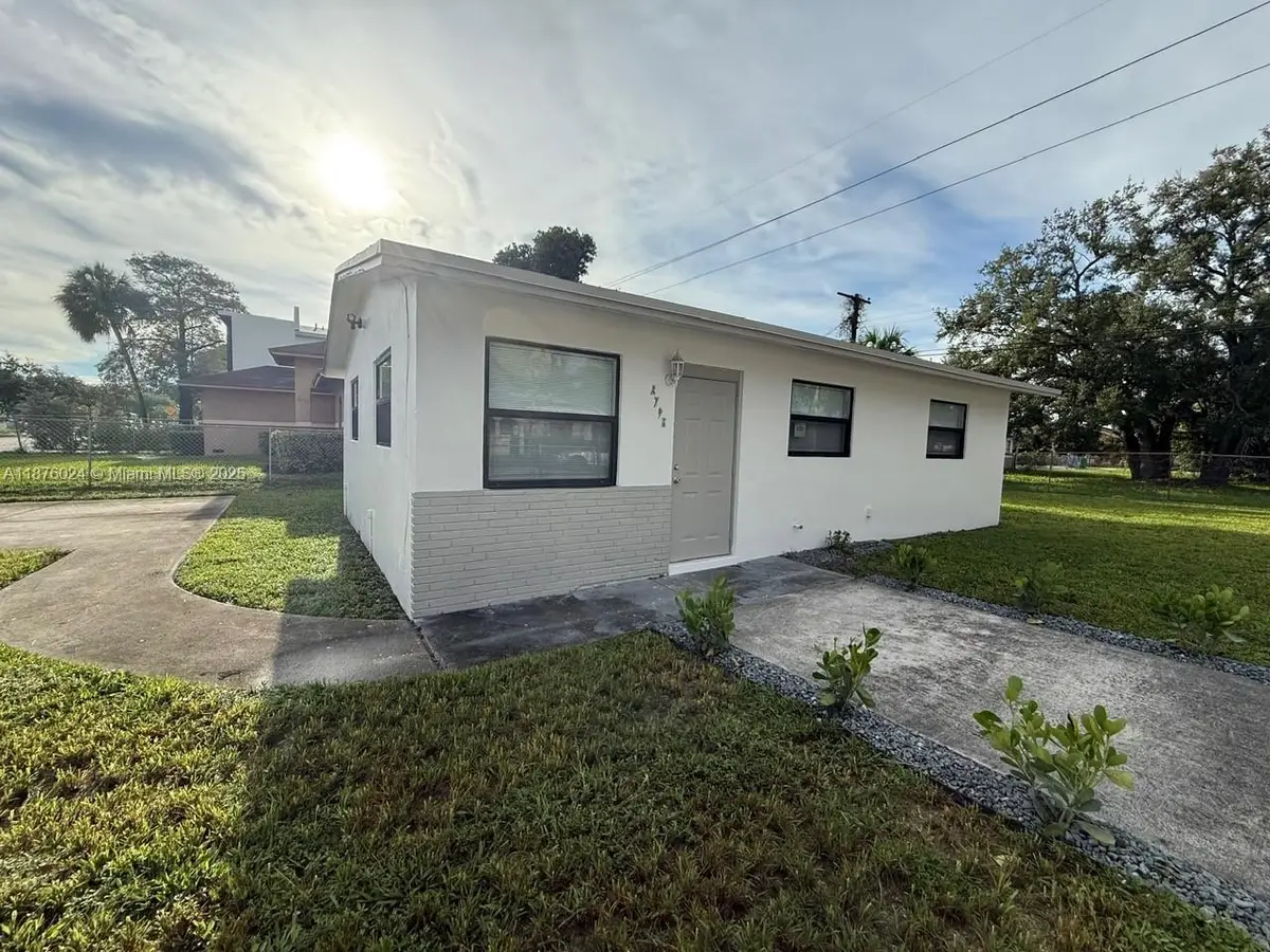 2798 NW 9th Pl, Fort Lauderdale, FL 33311 - Image #1