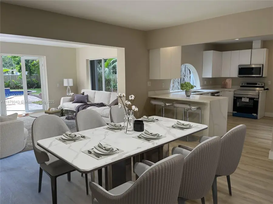 550 NE 174th St, North Miami Beach, FL 33162 - Image #2