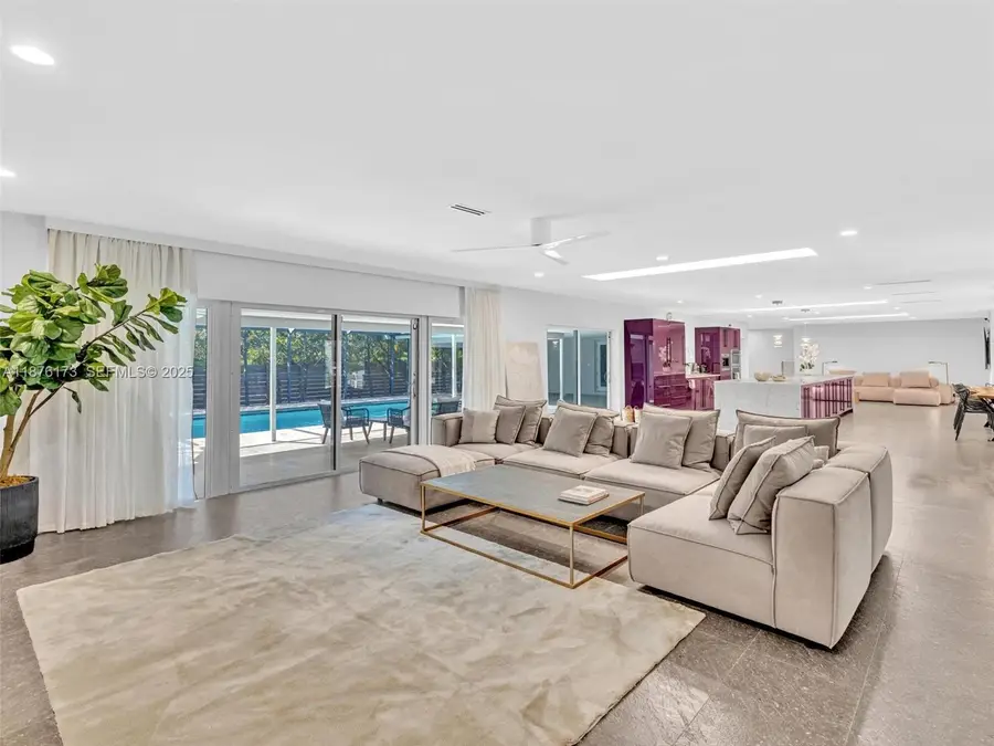 840 S Southlake Dr, Hollywood, FL 33019 - Image #3