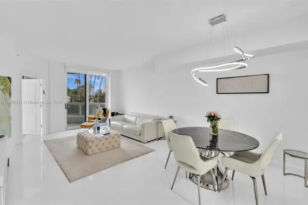 21050 Point Pl #302, Aventura, FL 33180