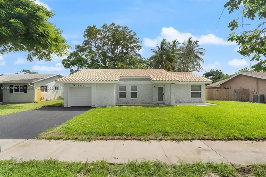 6816 NW 26th Ave, Fort Lauderdale, FL 33309 - Image #2