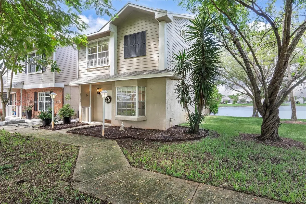 12175 NW 36th Pl, Sunrise, FL 33323 - Image #1