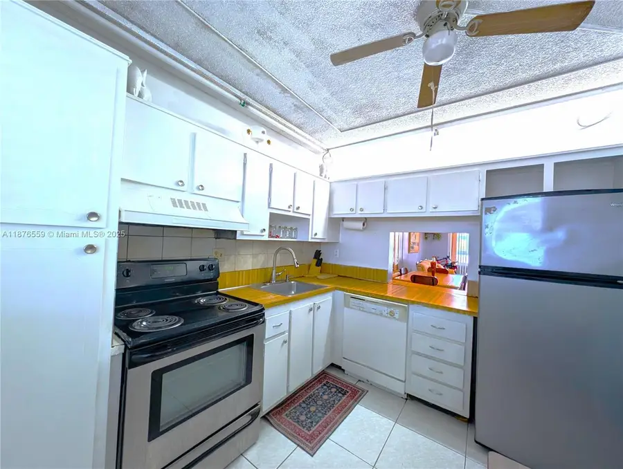 5935 Del Lago Cir #307, Sunrise, FL 33313 - Image #2