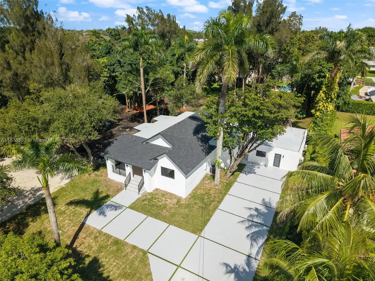 4800 SW 61st Ave, Davie, FL 33314 - Image #1
