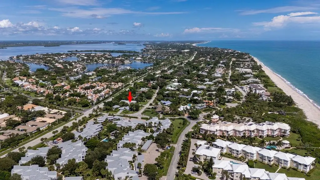 1015 Treasure Ln, Vero Beach, FL 32963 - Image #1