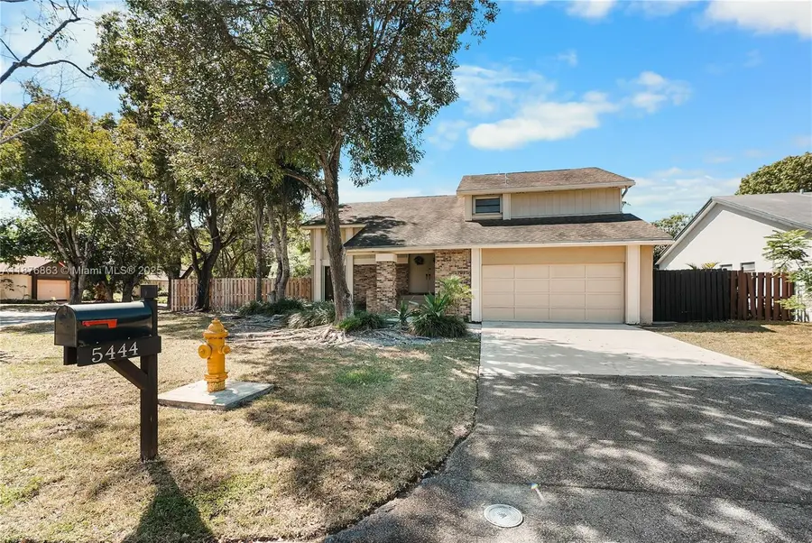 5444 SW 150th Pl, Miami, FL 33185 - Image #3