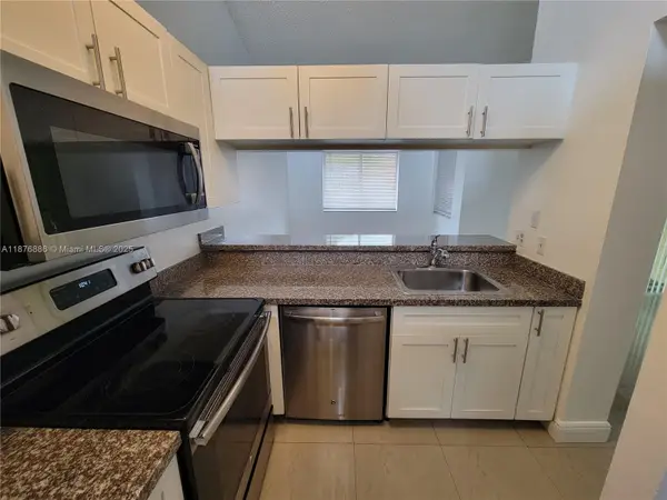 958 Coral Club Dr #958, Coral Springs, FL 33071