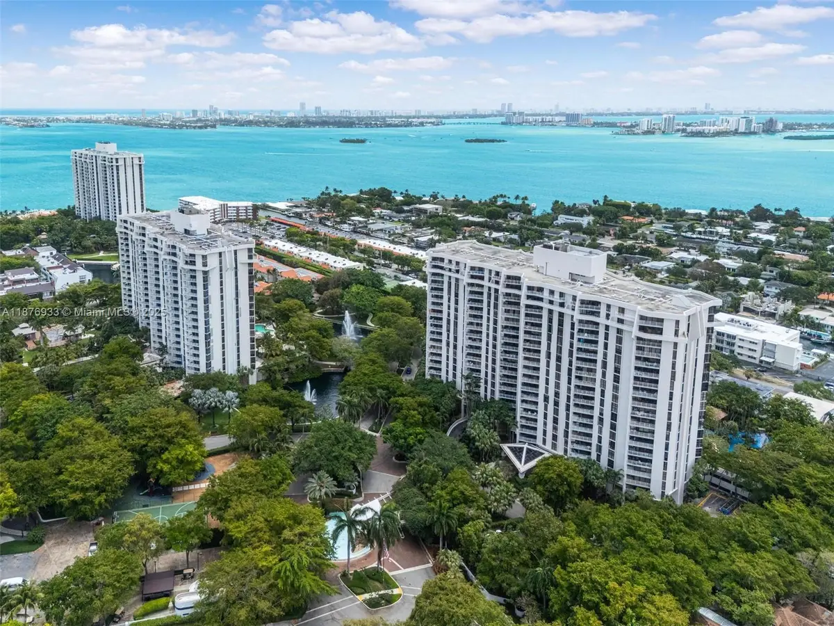 2000 Towerside Ter #1407, Miami, FL 33138 - Image #1