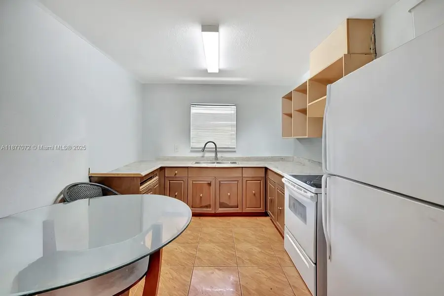 2229 NW 24th Ct, Fort Lauderdale, FL 33311 - Image #2