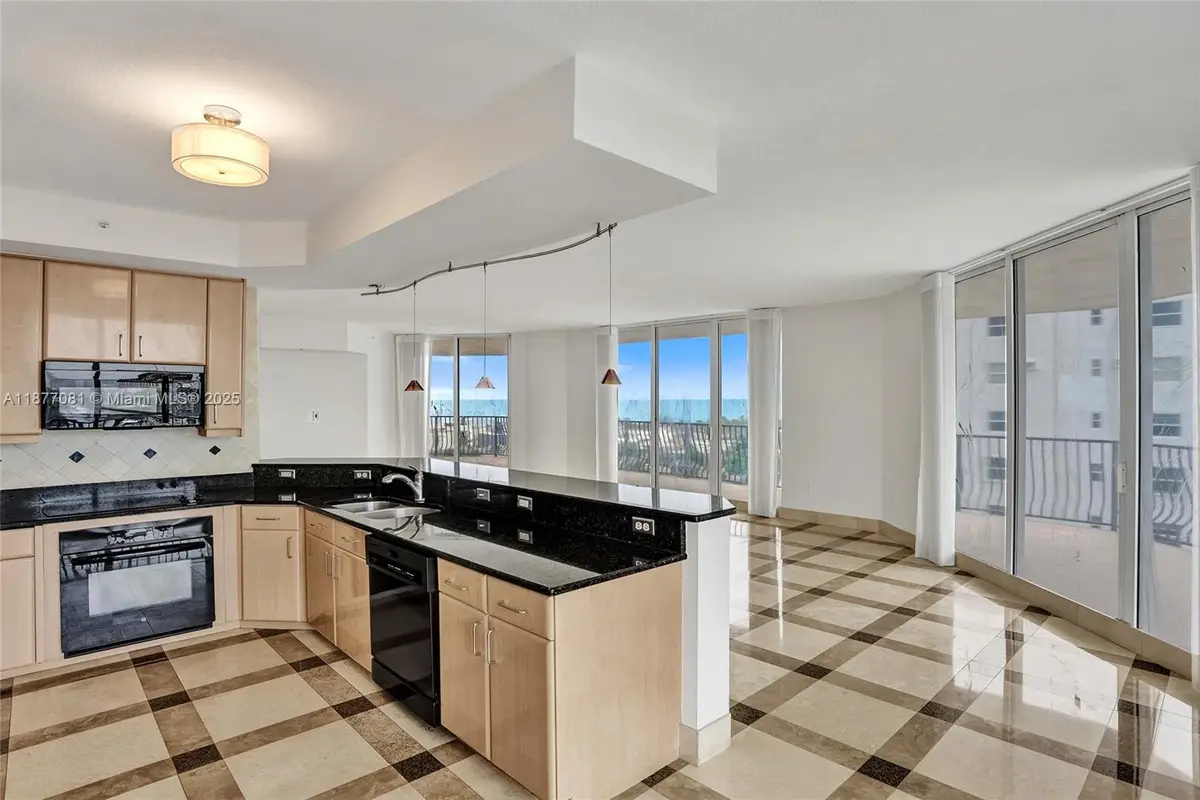 100 S Birch Rd #906B, Fort Lauderdale, FL 33316 - Image #1