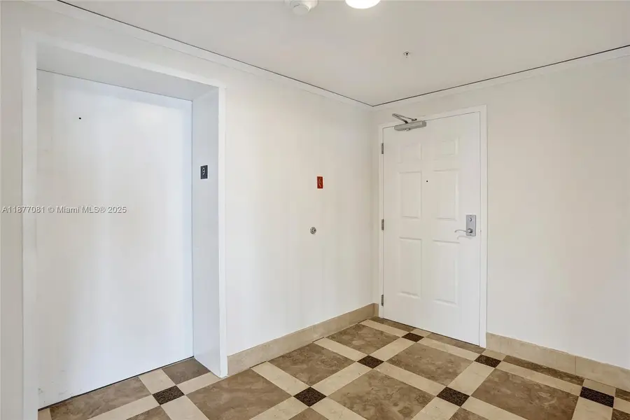 100 S Birch Rd #906B, Fort Lauderdale, FL 33316 - Image #2