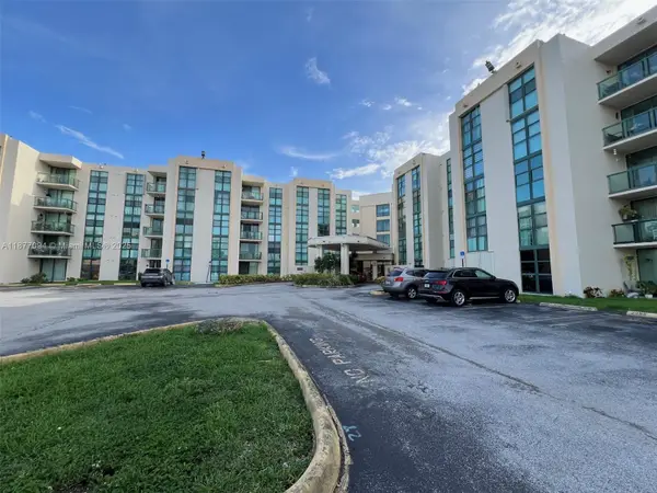 2055 SW 122nd Ave #305, Miami, FL 33175