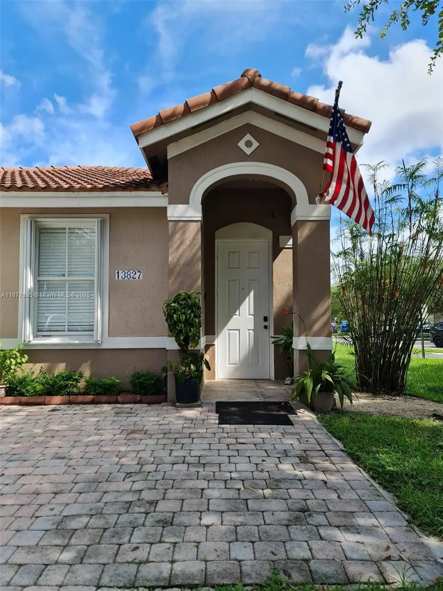 13827 SW 274th Ter, Homestead, FL 33032 - Image #3
