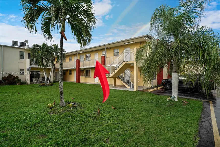 1255 W 49th Pl #H202, Hialeah, FL 33012 - Image #2