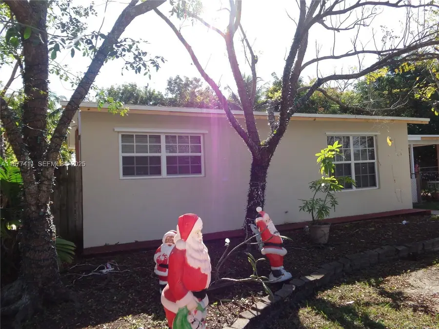 10020 Dominican Dr, Cutler Bay, FL 33189 - Image #2