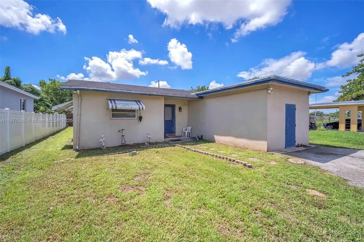 6330 Madison St, Hollywood, FL 33023 - Image #1