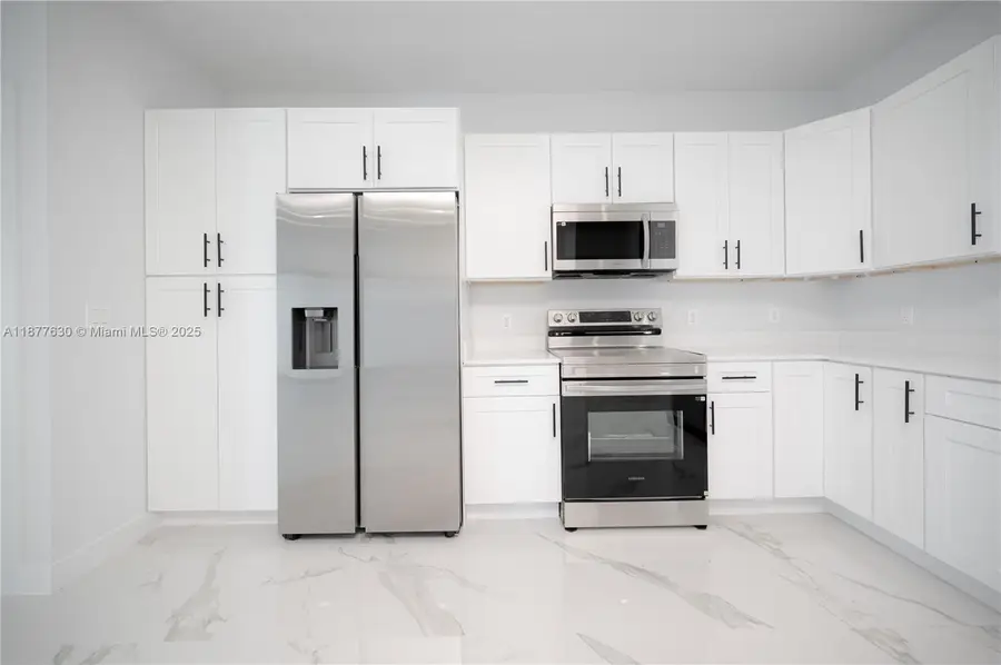 238NW 2nd St #5, Florida City, FL 33034 - Image #2